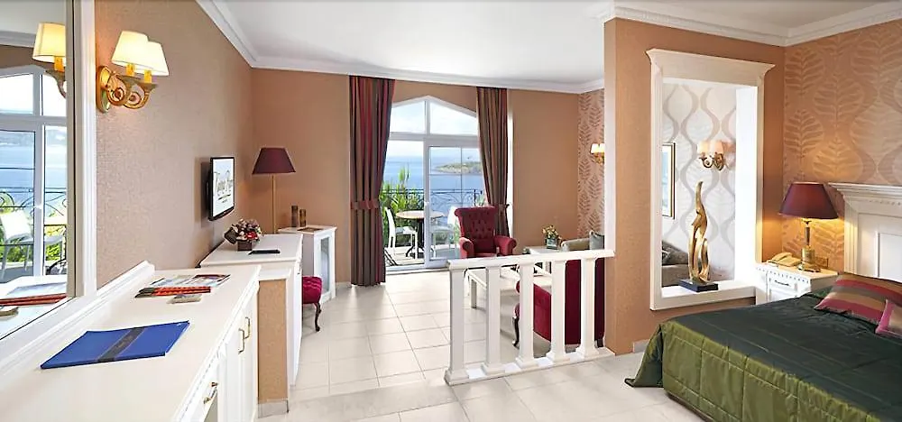 Kadikale Resort All Inclusive Turgutreis
