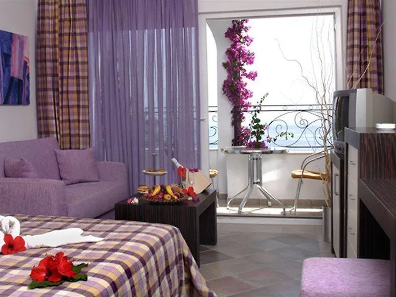Kadikale Resort All Inclusive Turgutreis 5*,  Tyrkiet